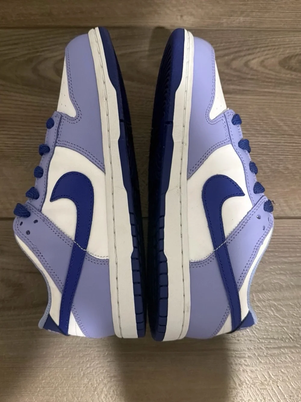 Nike Kids Purple and White Low-Top Sneakers with Blue Swoosh